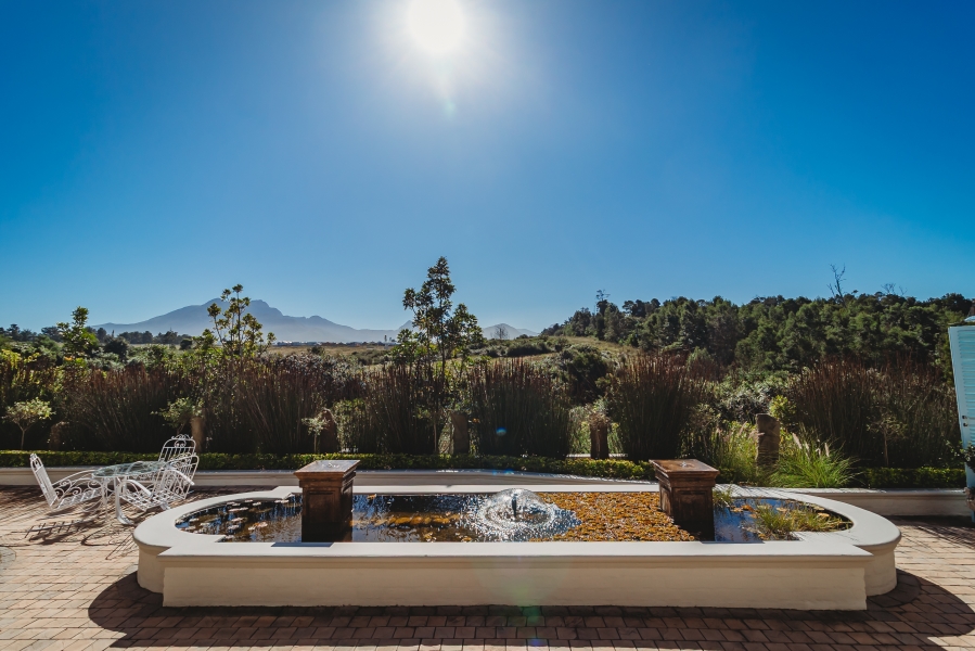 3 Bedroom Property for Sale in Kraaibosch Manor Western Cape